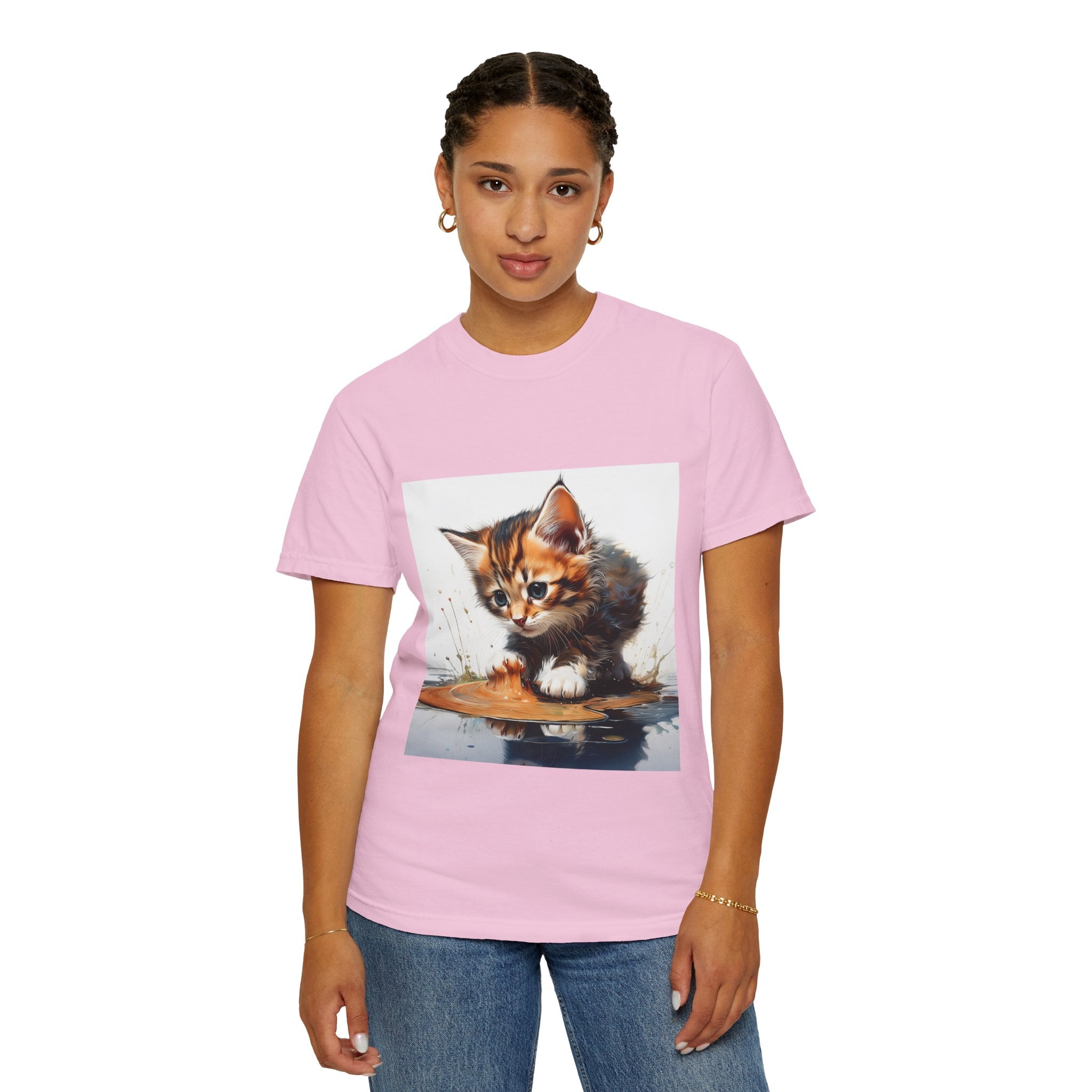 Kitten T-Shirt, Retro Fashion Tee, Stylish Casual Wear, Gift for Her, Trendy T-Shirt for Events