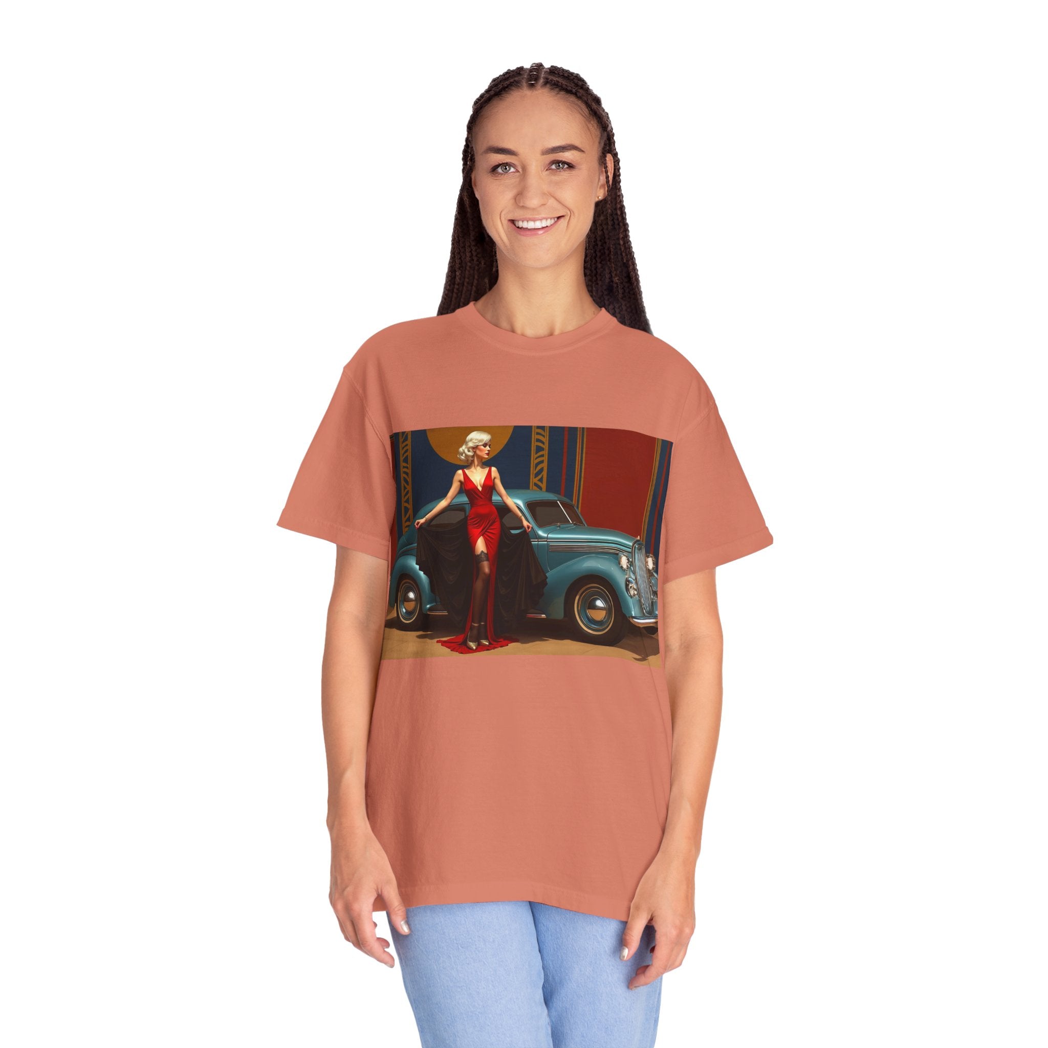 Glamour T-Shirt for Her, Retro Fashion Tee, Stylish Casual Wear, Gift for Her, Trendy T-Shirt for Events