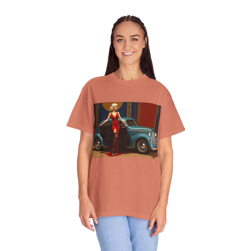 Glamour T-Shirt for Her, Retro Fashion Tee, Stylish Casual Wear, Gift for Her, Trendy T-Shirt for Events