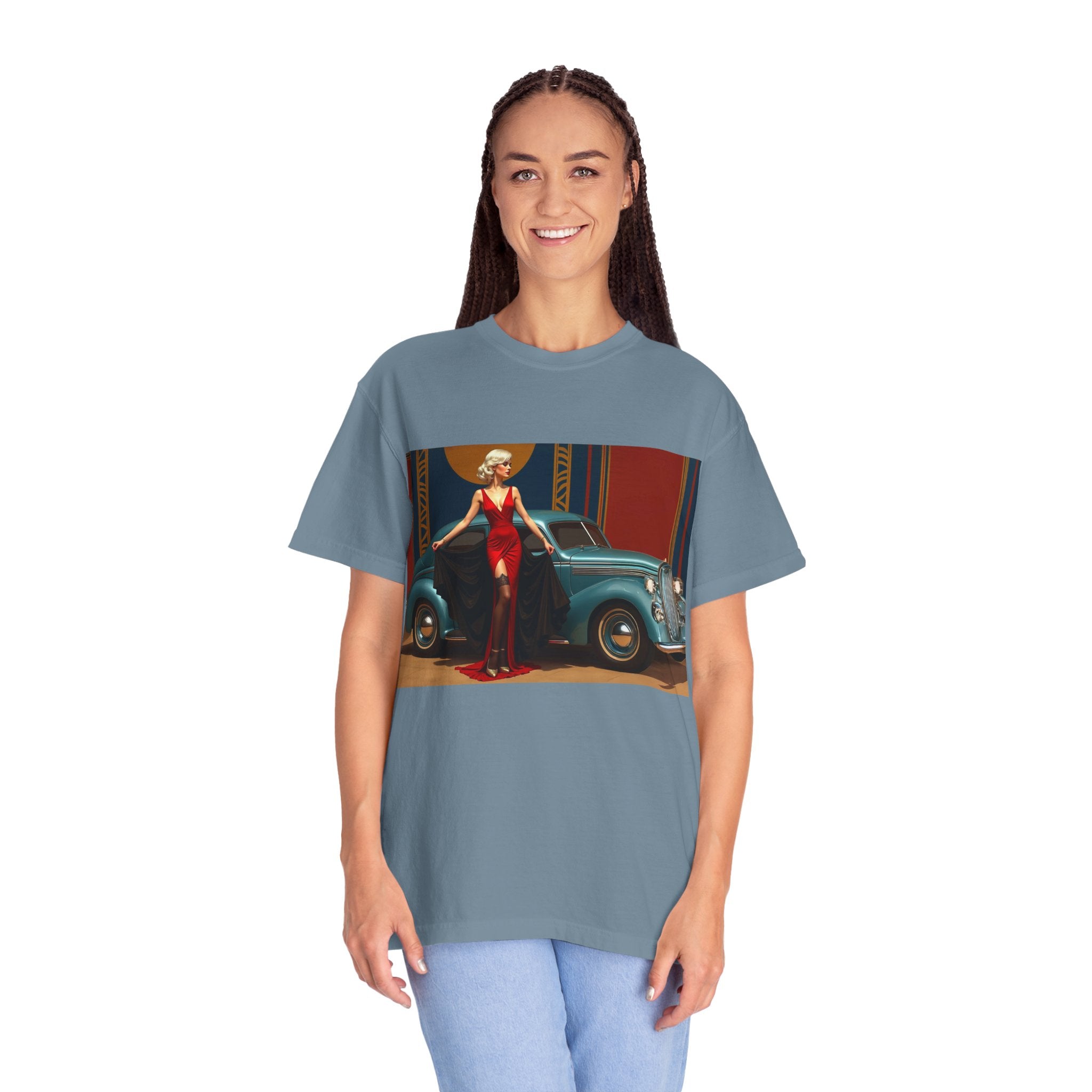 Glamour T-Shirt for Her, Retro Fashion Tee, Stylish Casual Wear, Gift for Her, Trendy T-Shirt for Events