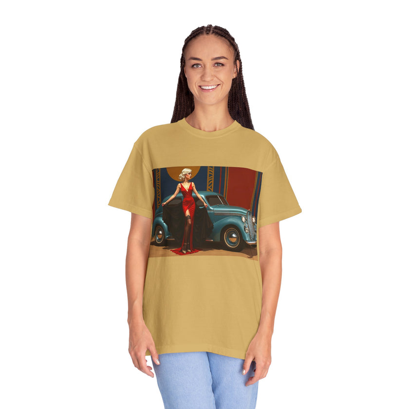 Glamour T-Shirt for Her, Retro Fashion Tee, Stylish Casual Wear, Gift for Her, Trendy T-Shirt for Events