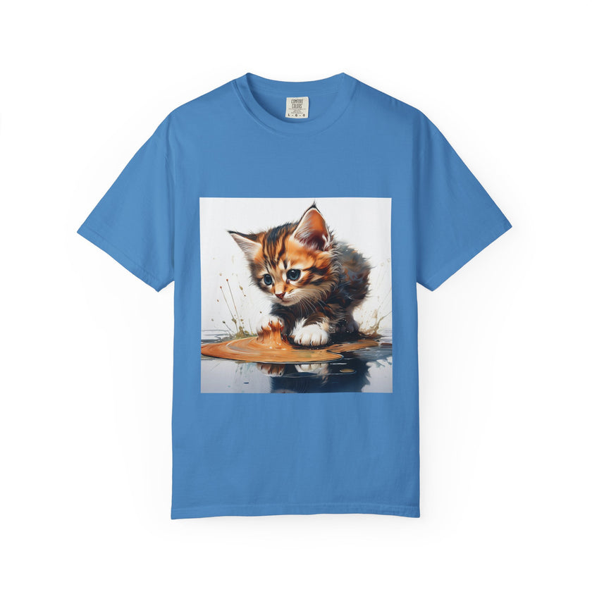 Kitten T-Shirt, Retro Fashion Tee, Stylish Casual Wear, Gift for Her, Trendy T-Shirt for Events
