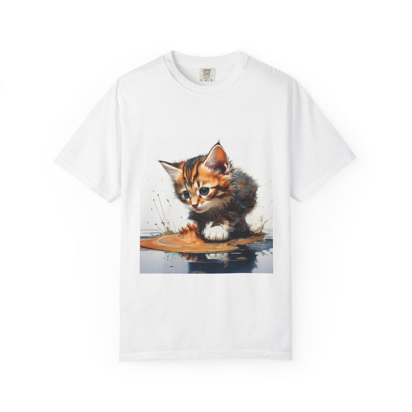 Kitten T-Shirt, Retro Fashion Tee, Stylish Casual Wear, Gift for Her, Trendy T-Shirt for Events