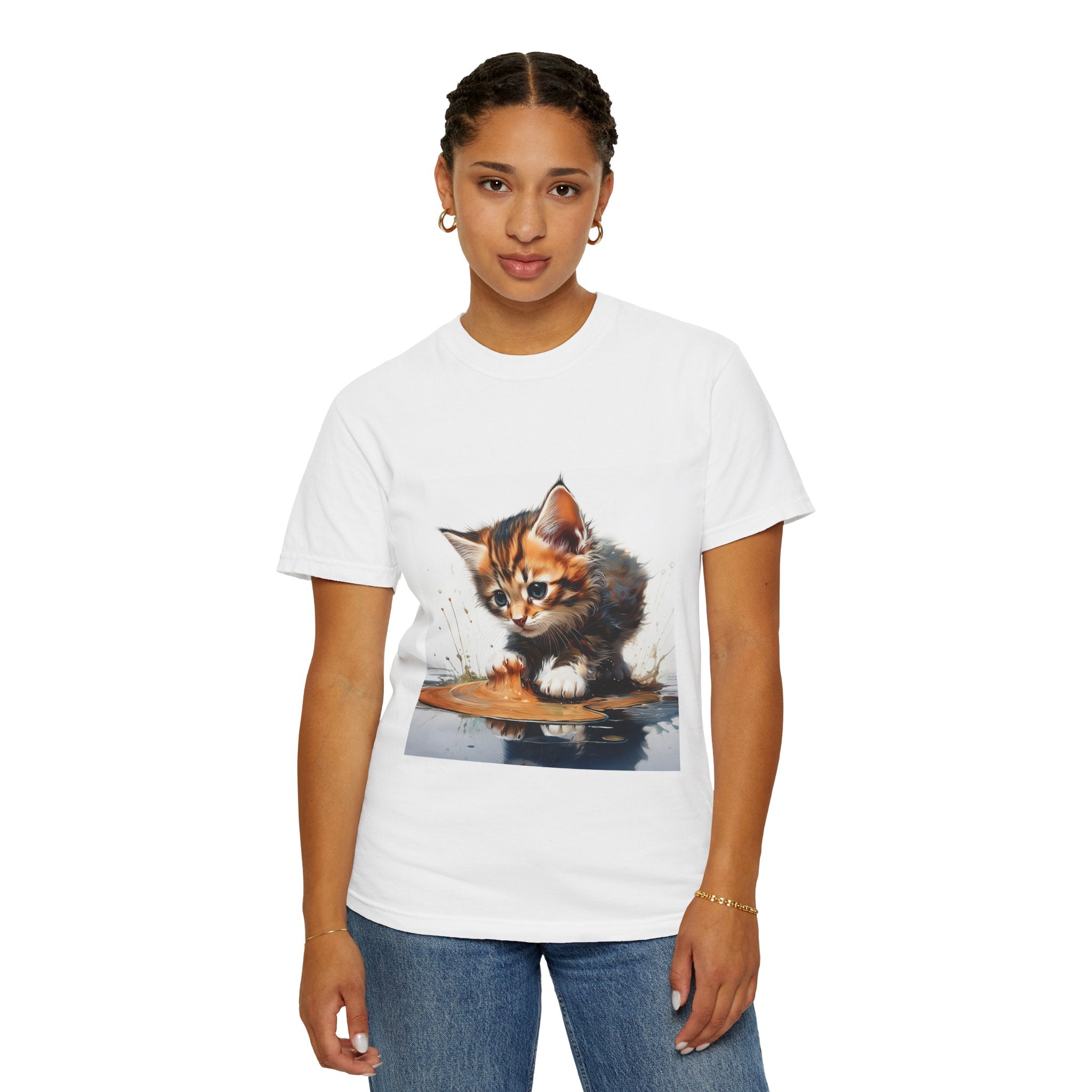 Kitten T-Shirt, Retro Fashion Tee, Stylish Casual Wear, Gift for Her, Trendy T-Shirt for Events