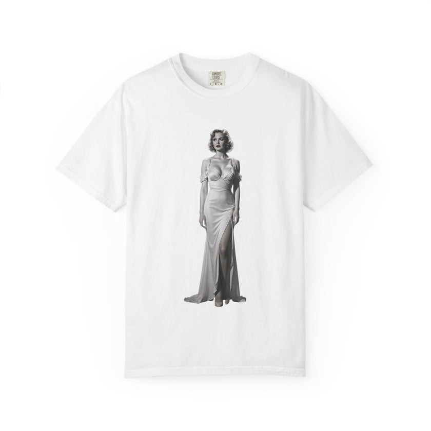 Glamour T-Shirt, Retro Fashion Tee, Stylish Casual Wear, Gift for Her, Trendy T-Shirt for Events , Retro T-shirt